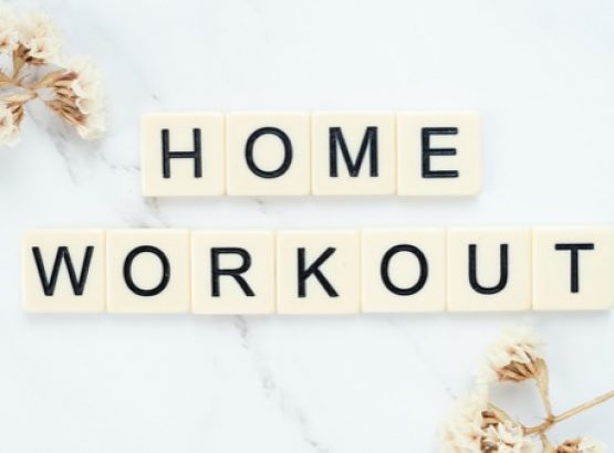 Beitragsbild für den Blog, Schriftzug Home Workout