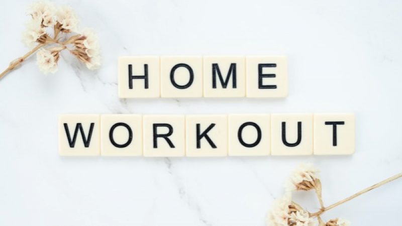 Beitragsbild für den Blog, Schriftzug Home Workout